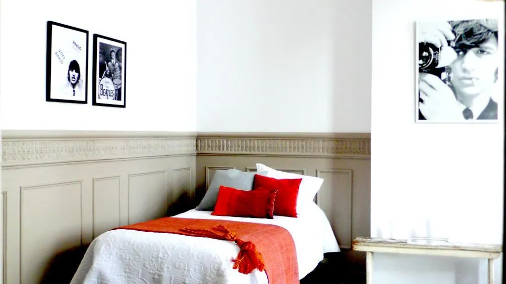 Sgt.Pepper'S Bnb Ixelles Belgium
